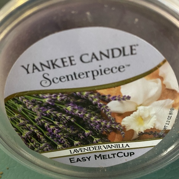 Large electric B&BW WAX WARMER WITH TIMER TWO YANKEE CANDLE WAX Have diff scent - Picture 7 of 10